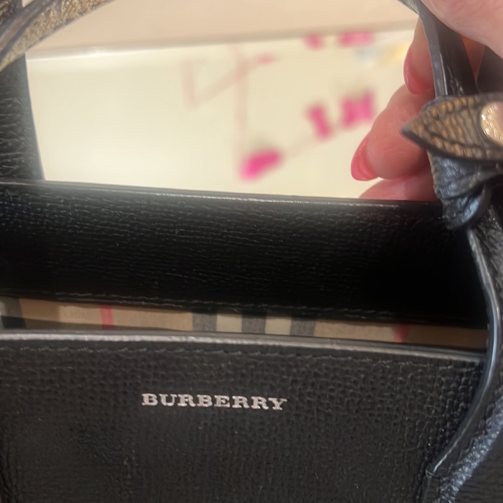Burberry banner tote wide strap - Picture 11 of 14